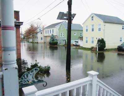 (1) Union Avenue in Little Ferry, one mile from the Hackensack River, 2½ days after the storm. (Photos by author.)