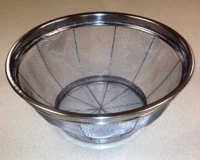 homeowners have either a colander or strainer-or sometimes both-available. If given a choice, a strainer is optimal because of the larger surface area it offers for drainage. Colanders have fewer holes and are more restrictive to water movement than strainers, although they still work.