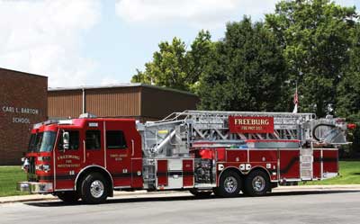 Sutphen's MID-MOUNT AERIAL APPARATUS