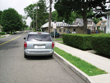 <b>(5) </b>The apparatus is placed as close to the structure as safely allowable while ensuring there’s enough maneuverable space for the truck and subsequent responding engine companies.