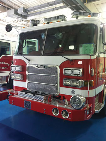 (5) Locating all the spec items at the front of the apparatus will speed the inspection. You can check the bumper, horns, sirens, lights, suction and discharge connections, and mirrors from one location.