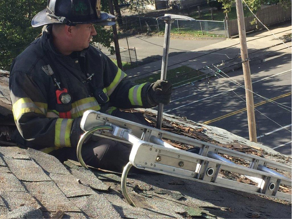 (8) The ladder is placed on a hook riding over the obstruction. (Photo by Collin Whelan.)