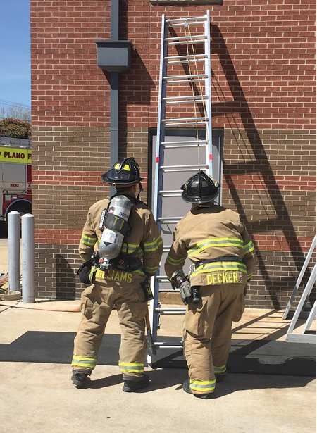 (1) Company-level drills are excellent times to incorporate a communications component as part of the overall training. This is often overlooked, but it’s a great opportunity to practice and improve our communications. (Photos by author.)