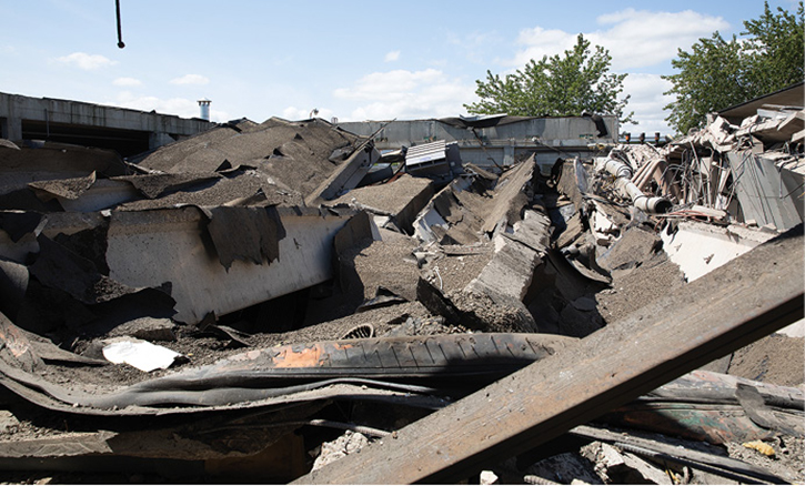 An overview of the structural collapse after the explosion. 