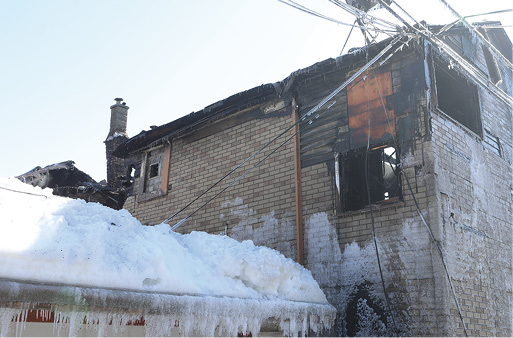 The instability of the building from the D side alley. The instability of the chimney is what stands out.