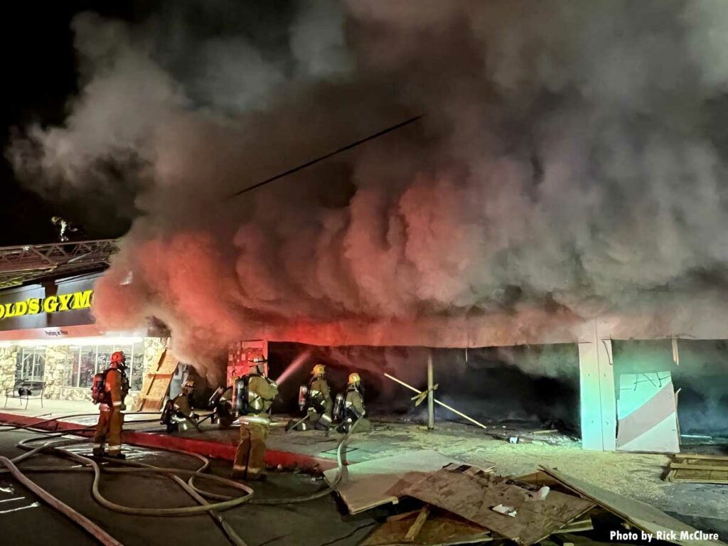 Firefighters confront fire in Los Angeles building