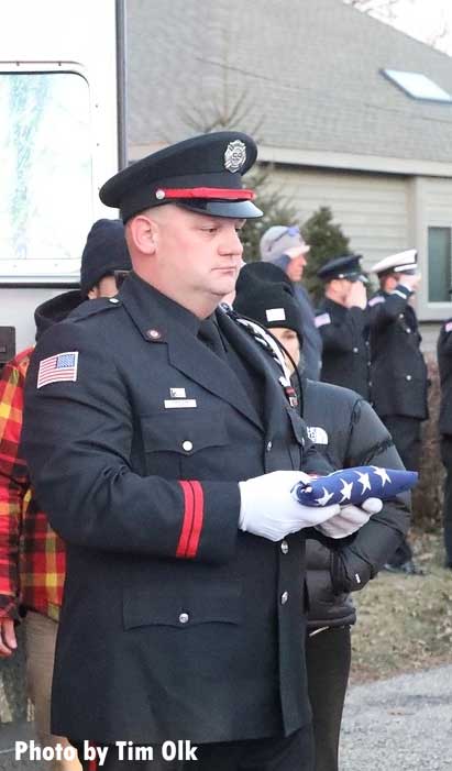 Presentation of flag in memorial for K9