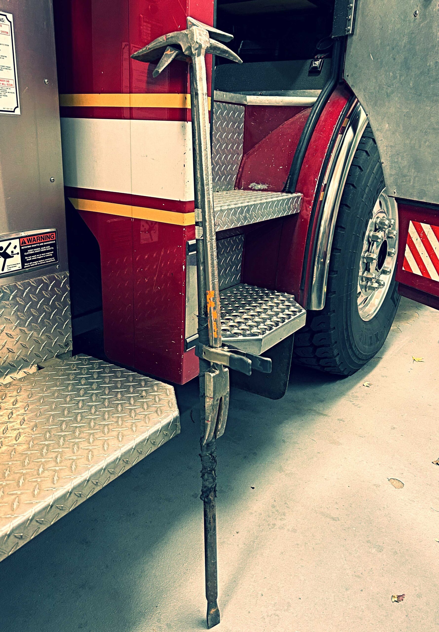 The Halligan Hook: From the Rooftop to RIT Operations - Firefighting