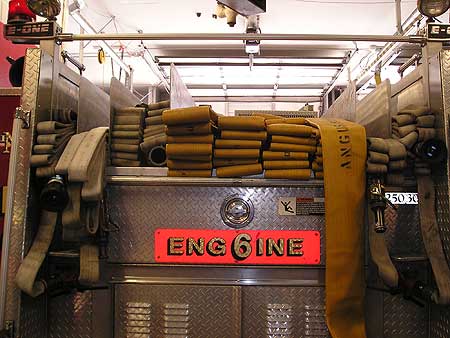 Engine hosebed